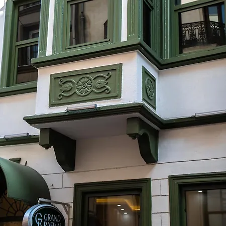 מלון Grand Rafinn Boutique