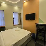 Grand Rafinn Boutique Hotel