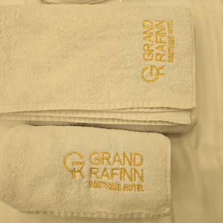 Grand Rafinn Boutique Hotel