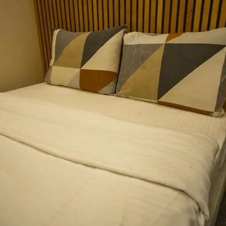 Grand Rafinn Boutique Hotell 3*
