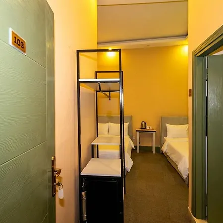 Grand Rafinn Boutique Hotell 3*