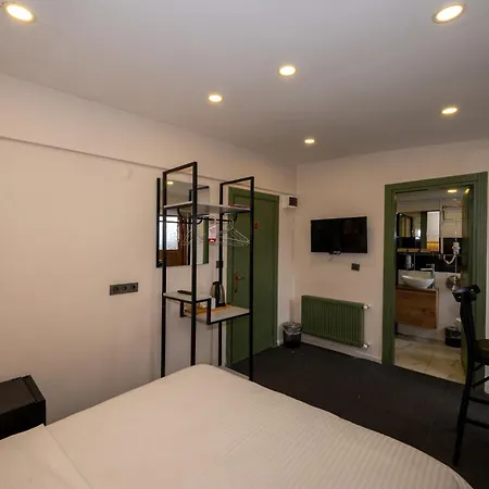 Hotel Grand Rafinn Boutique 3*