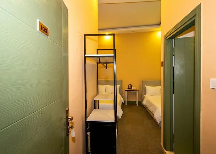 Grand Rafinn Boutique Hotell 3*