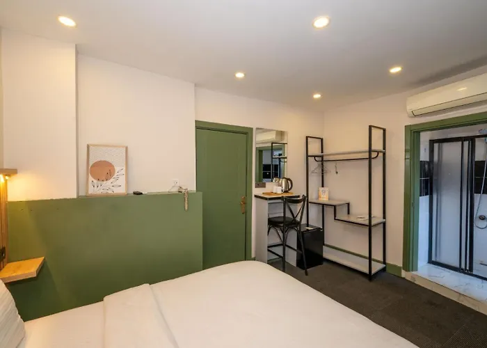 Отель Grand Rafinn Boutique